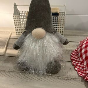 Gray tinsel gnome